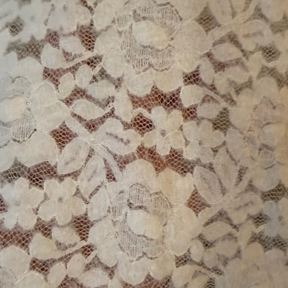 Natural Life Cream Lace Cropped Top – Size S - Picture 4 of 8